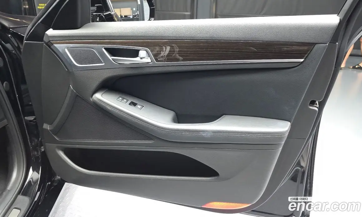 Genesis G80 2020 3.3 автомат (гидро), фото 14 Genesis G80 2020 3.3 автомат (гидро), фото 14