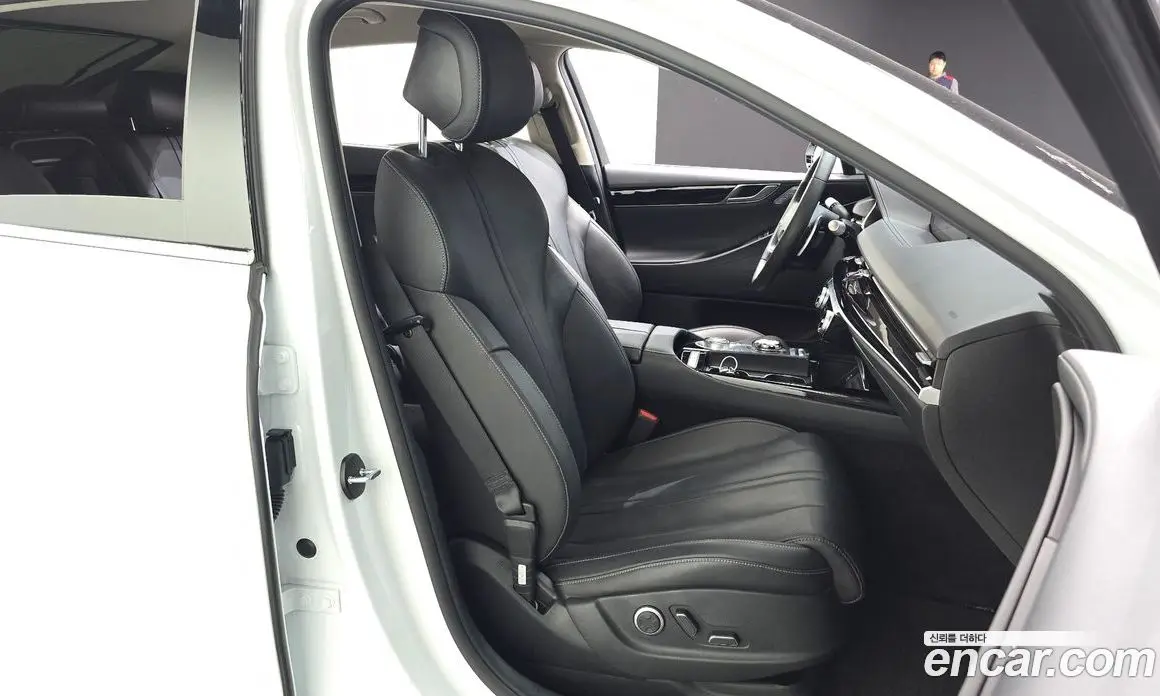 Genesis G80 2023 2.5 автомат (гидро), фото 12 Genesis G80 2023 2.5 автомат (гидро), фото 12
