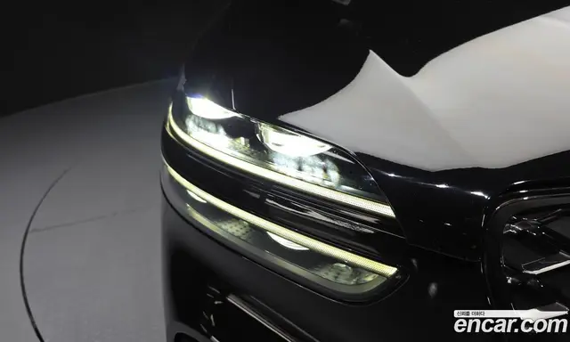 Genesis GV70 2021 2.5 автомат (гидро), миниатюра 8 Genesis GV70 2021 2.5 автомат (гидро), миниатюра 8