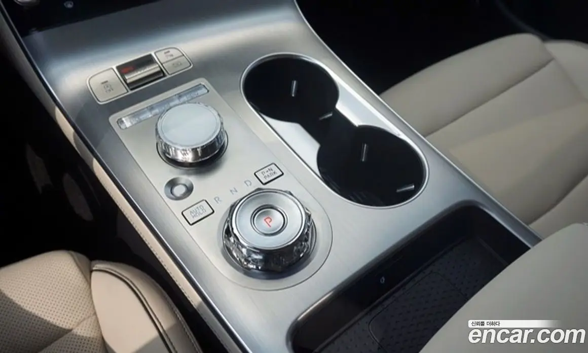 Genesis GV70 2025 2.5 автомат (гидро), фото 19 Genesis GV70 2025 2.5 автомат (гидро), фото 19