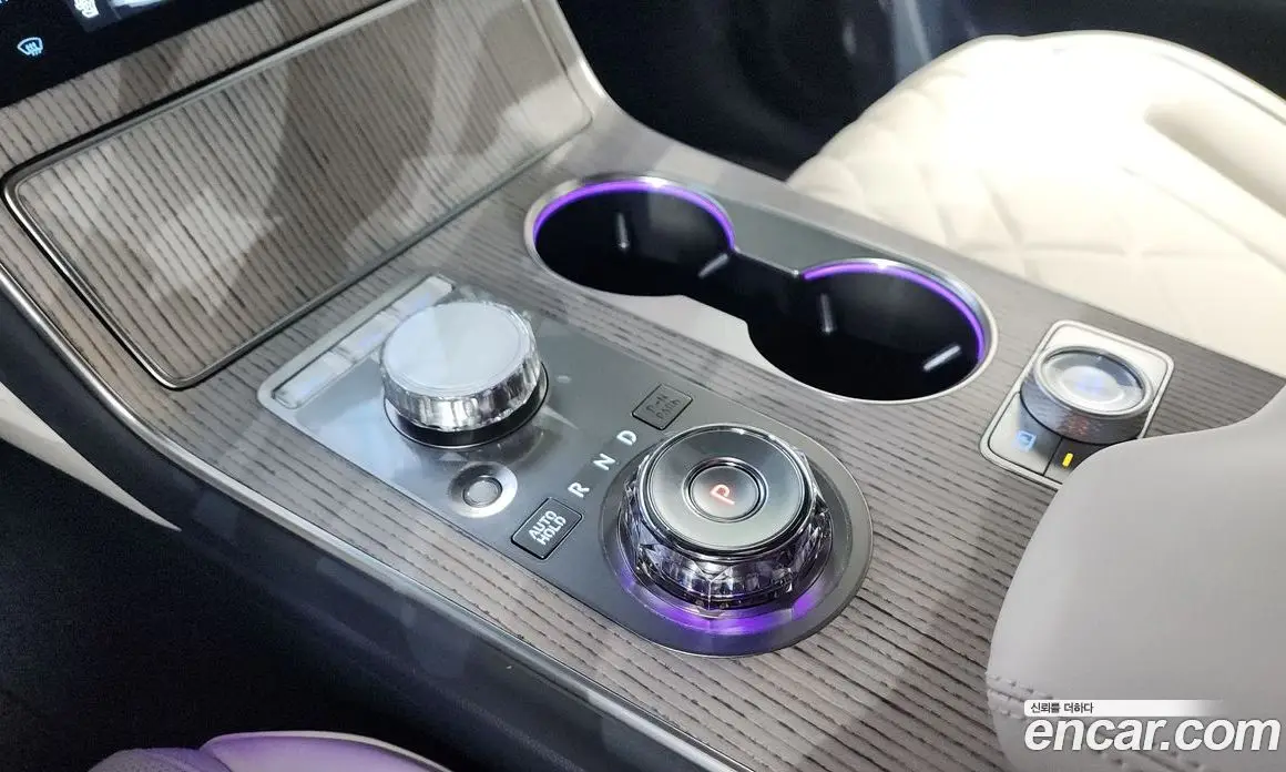 Genesis GV80 2024 2.5 автомат (гидро), фото 11 Genesis GV80 2024 2.5 автомат (гидро), фото 11
