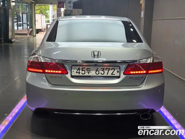 Honda Accord 2014 2.4 автомат (гидро), миниатюра 4 Honda Accord 2014 2.4 автомат (гидро), миниатюра 4
