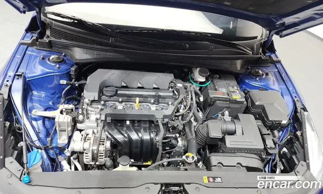 Hyundai Avante 2020 1.6 автомат (гидро), миниатюра 6