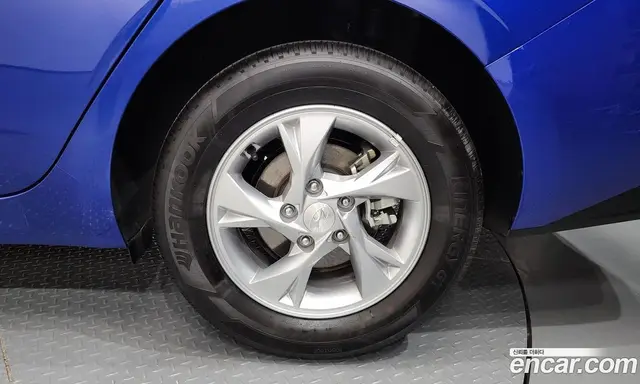 Hyundai Avante 2020 1.6 автомат (гидро), миниатюра 7