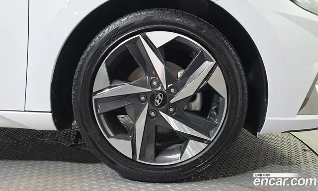 Hyundai Avante 2021 1.6 автомат (гидро), миниатюра 5 Hyundai Avante 2021 1.6 автомат (гидро), миниатюра 5