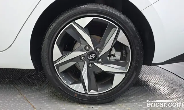 Hyundai Avante 2021 1.6 автомат (гидро), миниатюра 7 Hyundai Avante 2021 1.6 автомат (гидро), миниатюра 7
