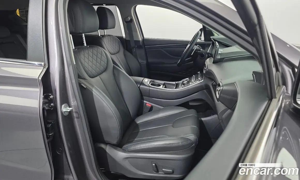 Hyundai Santa Fe 2022 2.2 автомат (гидро), фото 16