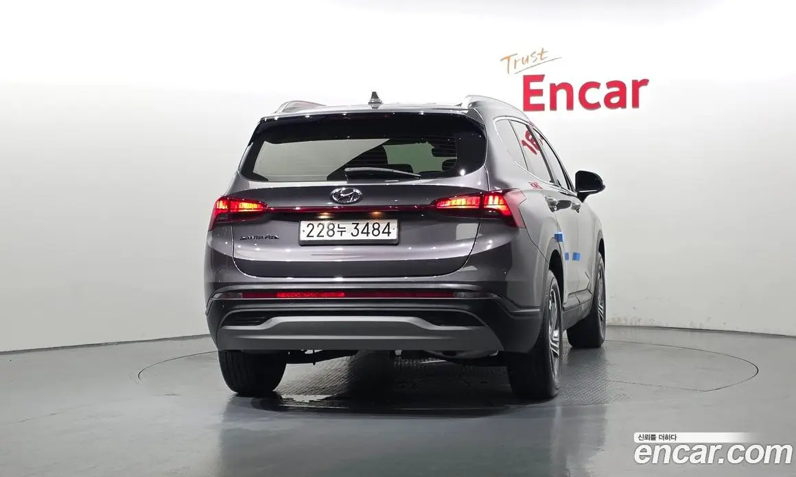 Hyundai Santa Fe 2022 2.2 автомат (гидро), фото 4