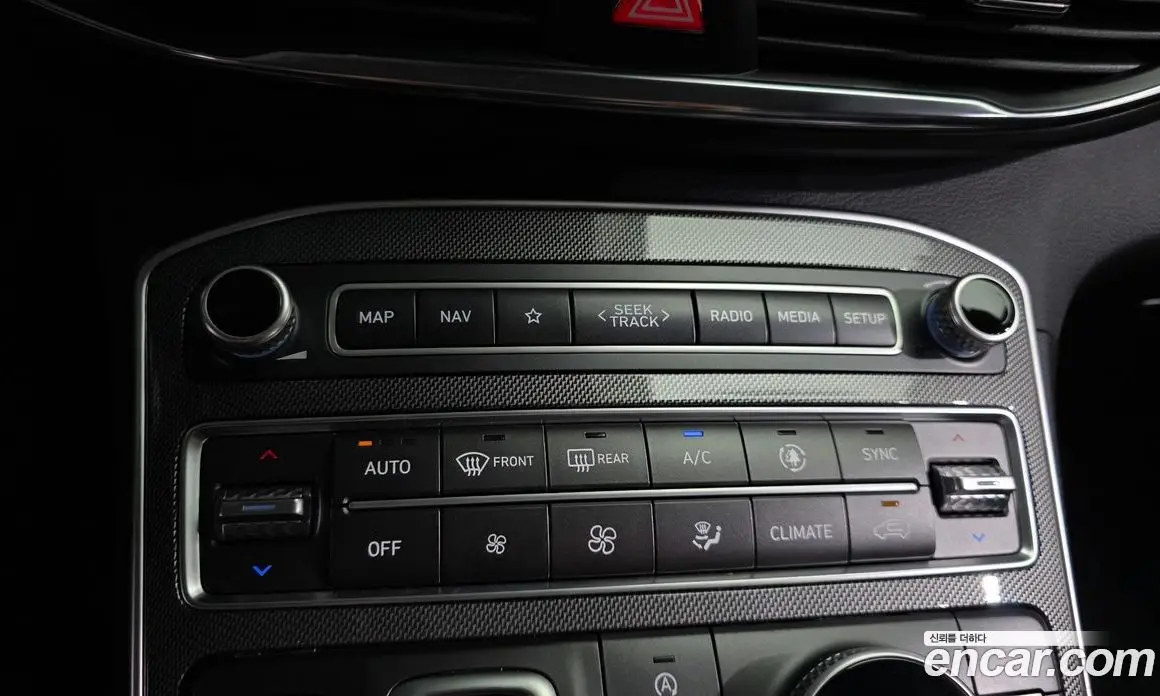 Hyundai Santa Fe 2022 2.2 автомат (гидро), фото 33