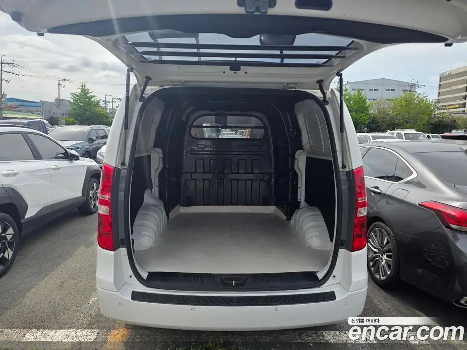 Hyundai Starex 2020 2.5 автомат (гидро), фото 15
