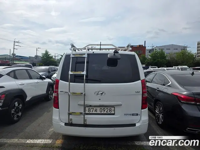Hyundai Starex 2020 2.5 автомат (гидро), миниатюра 4
