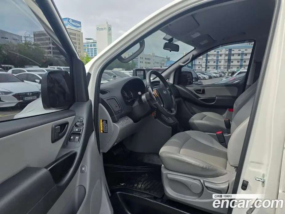 Hyundai Starex 2020 2.5 автомат (гидро), фото 10