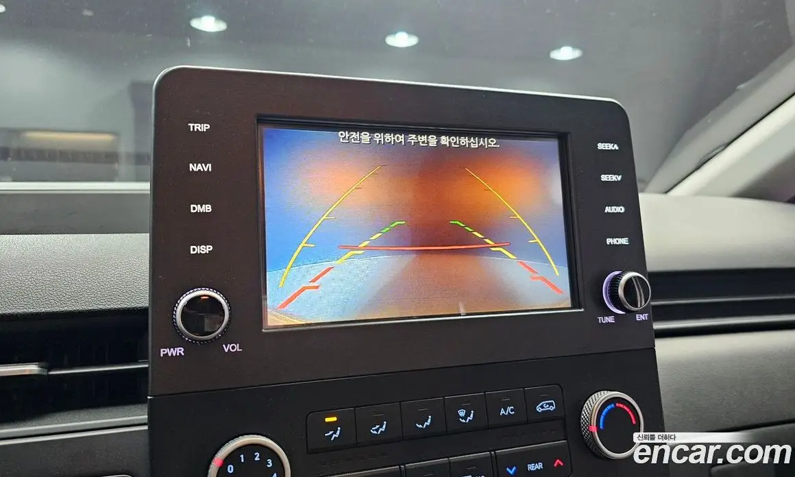 Hyundai Staria 2021 2.2 автомат (гидро), фото 15