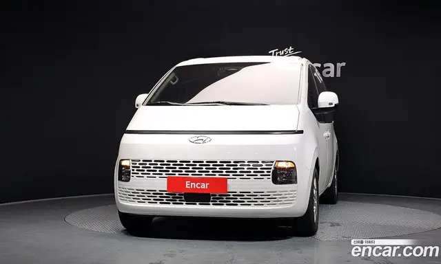 Hyundai Staria 2021 2.2 автомат (гидро), миниатюра 3