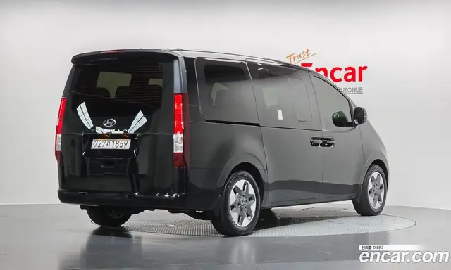 Hyundai Staria 2023 2.2 автомат (гидро), миниатюра 2