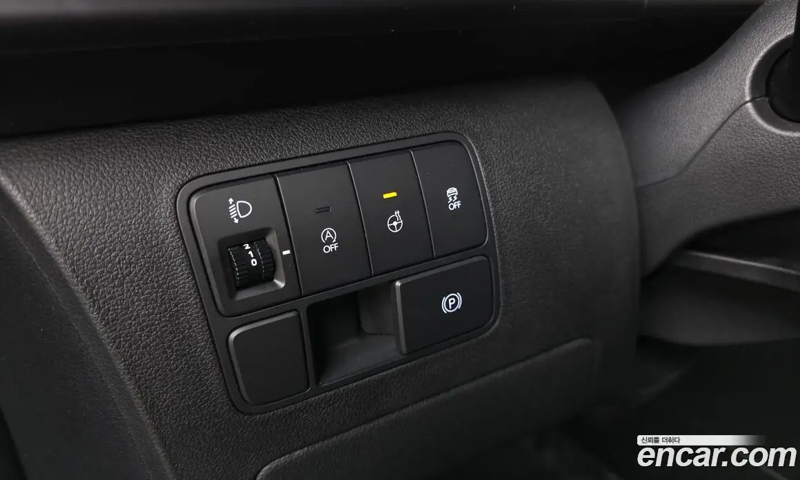 Hyundai Staria 2023 2.2 автомат (гидро), фото 25