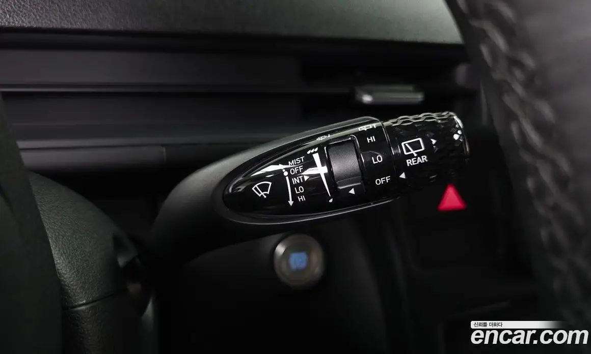 Hyundai Staria 2023 2.2 автомат (гидро), фото 26