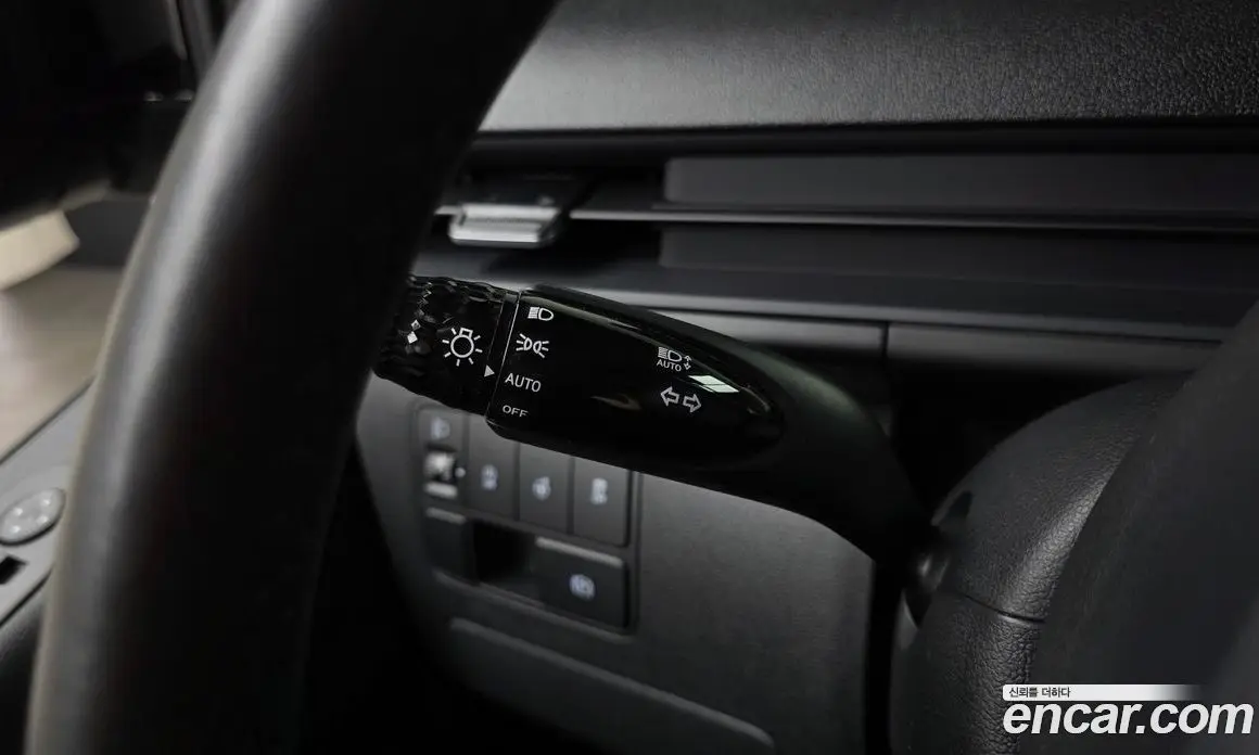 Hyundai Staria 2023 2.2 автомат (гидро), фото 27
