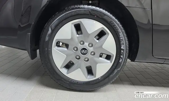 Hyundai Staria 2023 2.2 автомат (гидро), миниатюра 5