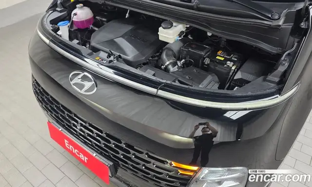 Hyundai Staria 2023 2.2 автомат (гидро), миниатюра 6