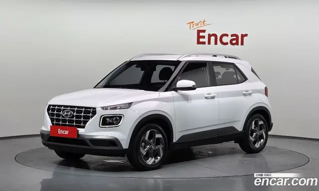 Hyundai Venue 2021 1.6 автомат (гидро), миниатюра 1 Hyundai Venue 2021 1.6 автомат (гидро), миниатюра 1
