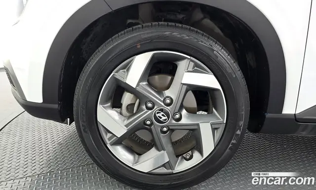 Hyundai Venue 2021 1.6 автомат (гидро), миниатюра 5 Hyundai Venue 2021 1.6 автомат (гидро), миниатюра 5