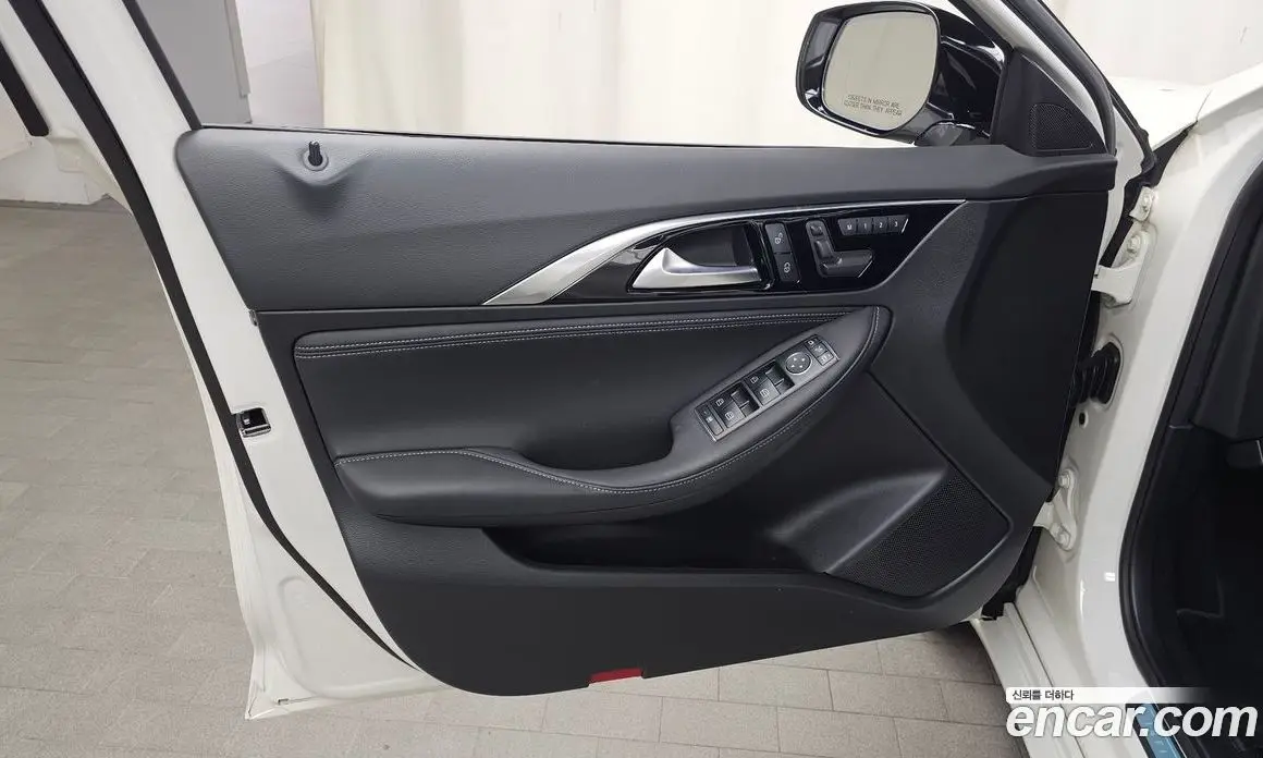 Infiniti Q30 2019 2.0 автомат (гидро), фото 13 Infiniti Q30 2019 2.0 автомат (гидро), фото 13