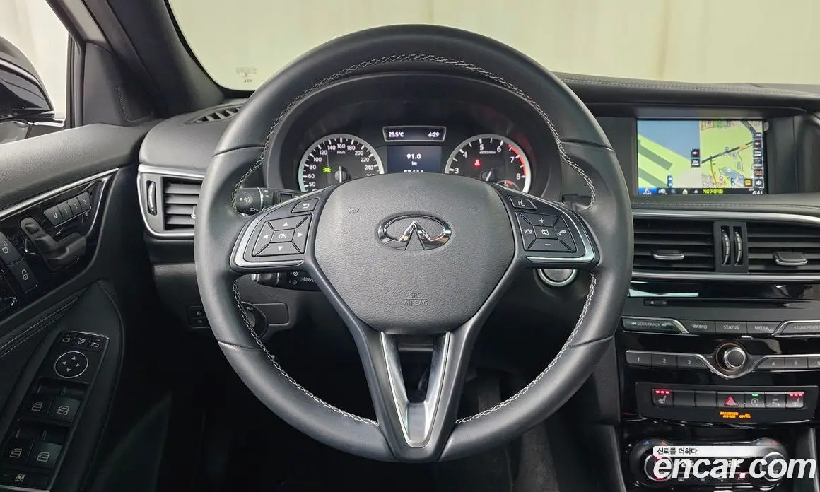 Infiniti Q30 2019 2.0 автомат (гидро), фото 17 Infiniti Q30 2019 2.0 автомат (гидро), фото 17