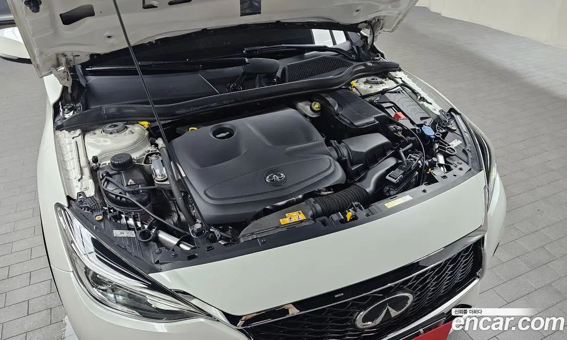 Infiniti Q30 2019 2.0 автомат (гидро), фото 5 Infiniti Q30 2019 2.0 автомат (гидро), фото 5