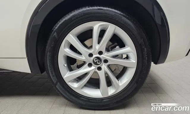 Infiniti Q30 2019 2.0 автомат (гидро), миниатюра 6 Infiniti Q30 2019 2.0 автомат (гидро), миниатюра 6