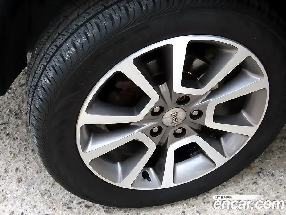 Jeep Compass 2013 2.4 автомат (гидро), фото 20 Jeep Compass 2013 2.4 автомат (гидро), фото 20