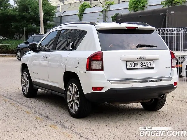 Jeep Compass 2013 2.4 автомат (гидро), миниатюра 3 Jeep Compass 2013 2.4 автомат (гидро), миниатюра 3