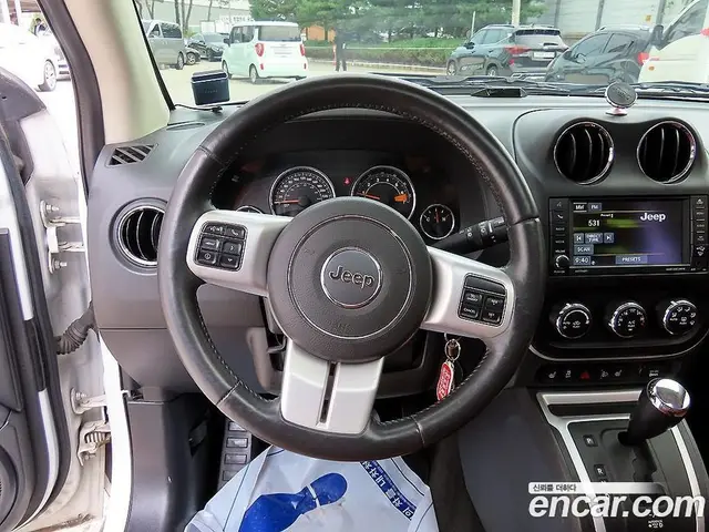 Jeep Compass 2013 2.4 автомат (гидро), миниатюра 8 Jeep Compass 2013 2.4 автомат (гидро), миниатюра 8