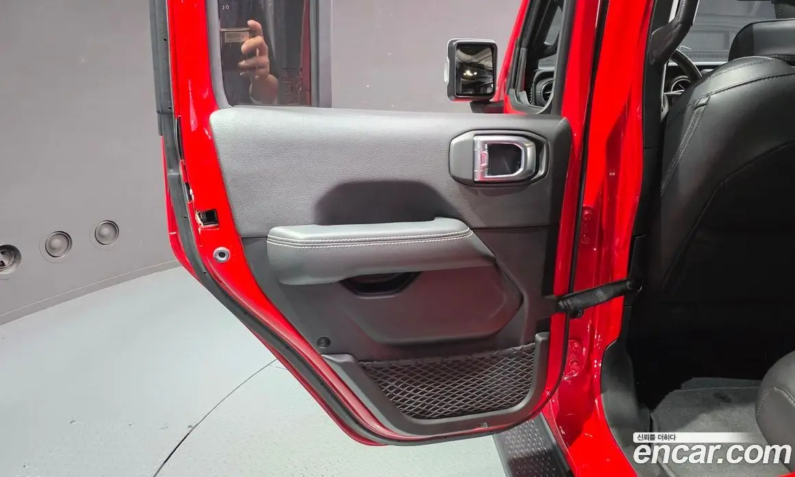 Jeep Wrangler 2022 2.0 автомат (гидро), фото 15 Jeep Wrangler 2022 2.0 автомат (гидро), фото 15