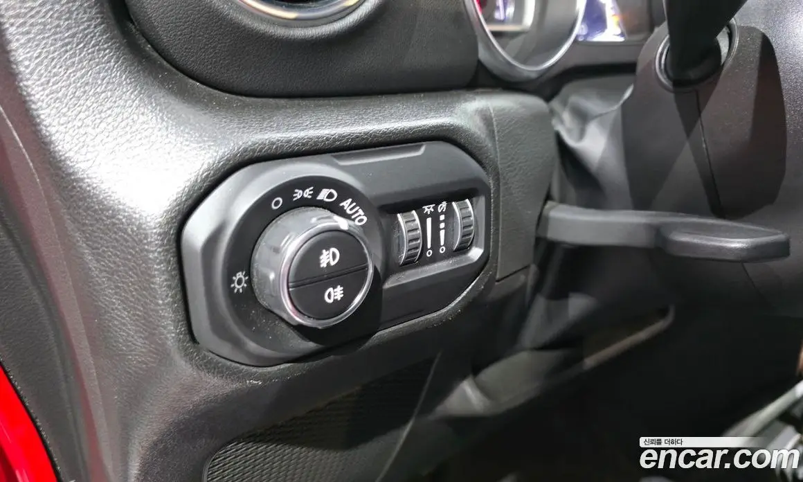 Jeep Wrangler 2022 2.0 автомат (гидро), фото 18 Jeep Wrangler 2022 2.0 автомат (гидро), фото 18