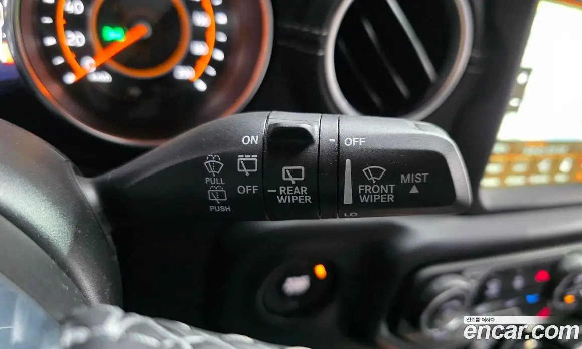 Jeep Wrangler 2022 2.0 автомат (гидро), фото 27 Jeep Wrangler 2022 2.0 автомат (гидро), фото 27