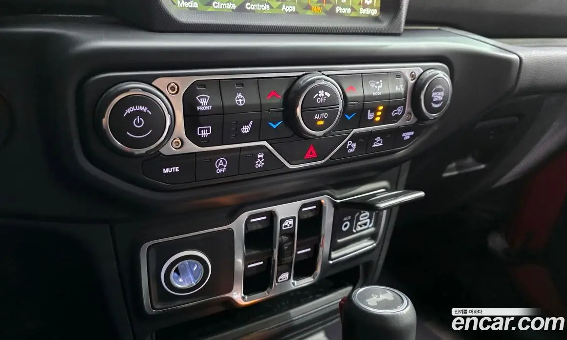 Jeep Wrangler 2022 2.0 автомат (гидро), фото 31 Jeep Wrangler 2022 2.0 автомат (гидро), фото 31
