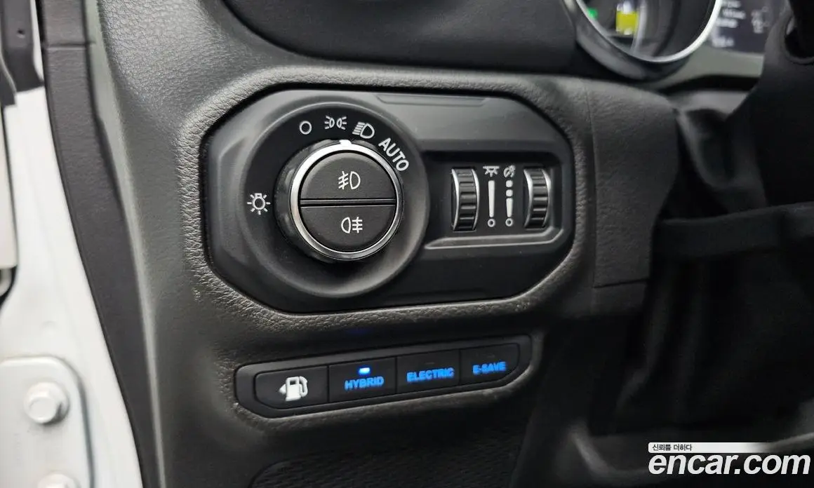 Jeep Wrangler 2022 2.0 автомат (гидро), фото 19 Jeep Wrangler 2022 2.0 автомат (гидро), фото 19