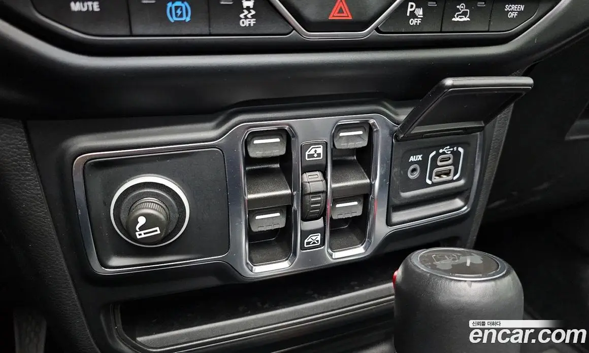 Jeep Wrangler 2022 2.0 автомат (гидро), фото 23 Jeep Wrangler 2022 2.0 автомат (гидро), фото 23