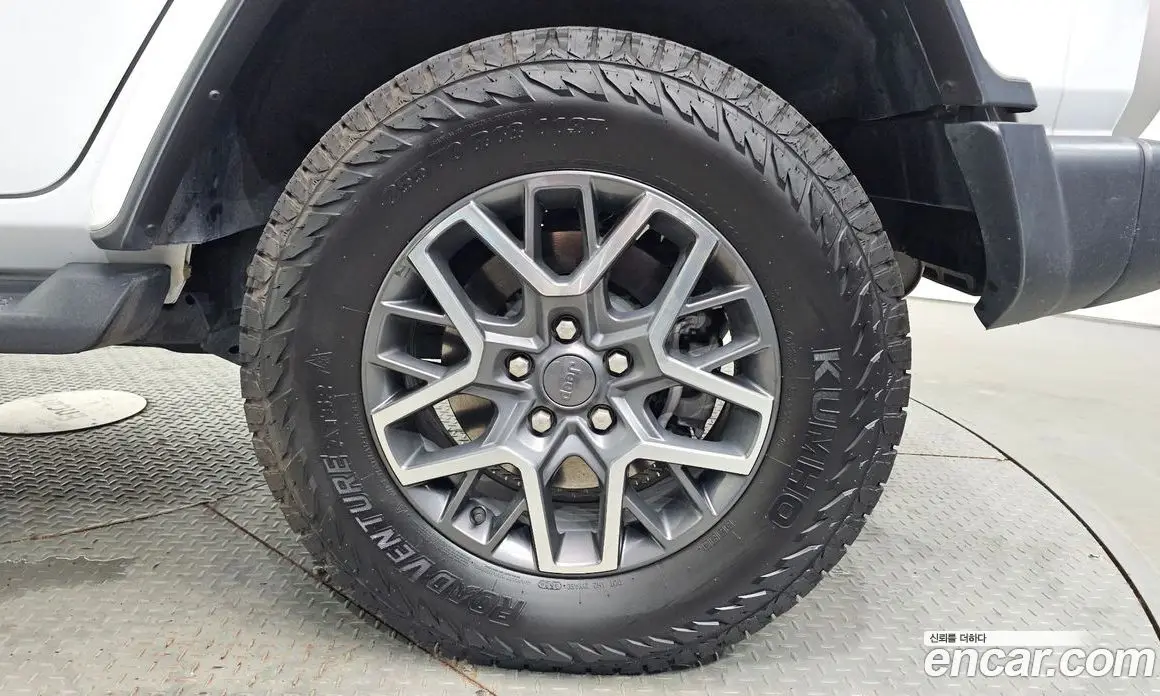 Jeep Wrangler 2022 2.0 автомат (гидро), фото 7 Jeep Wrangler 2022 2.0 автомат (гидро), фото 7