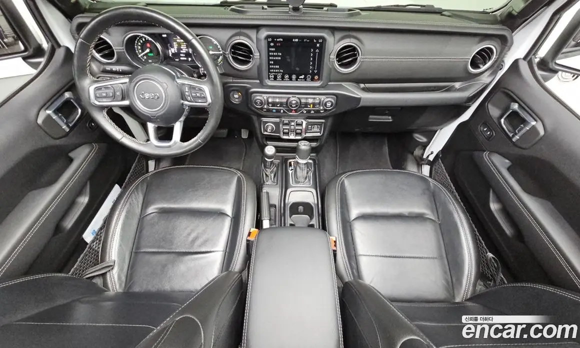 Jeep Wrangler 2022 2.0 автомат (гидро), фото 10 Jeep Wrangler 2022 2.0 автомат (гидро), фото 10