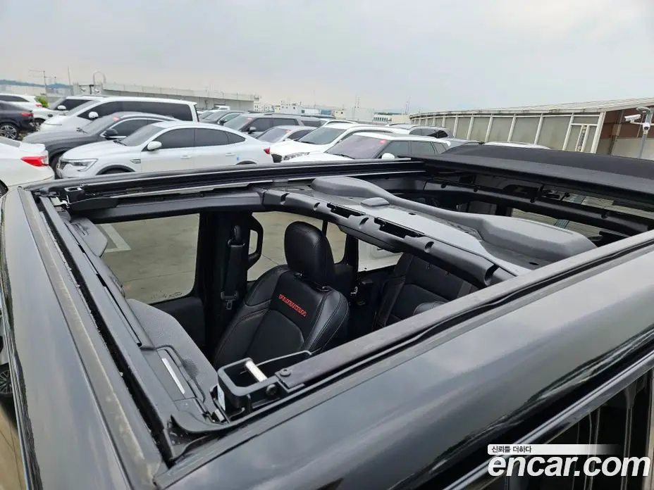 Jeep Wrangler 2024 2.0 автомат (гидро), фото 12 Jeep Wrangler 2024 2.0 автомат (гидро), фото 12
