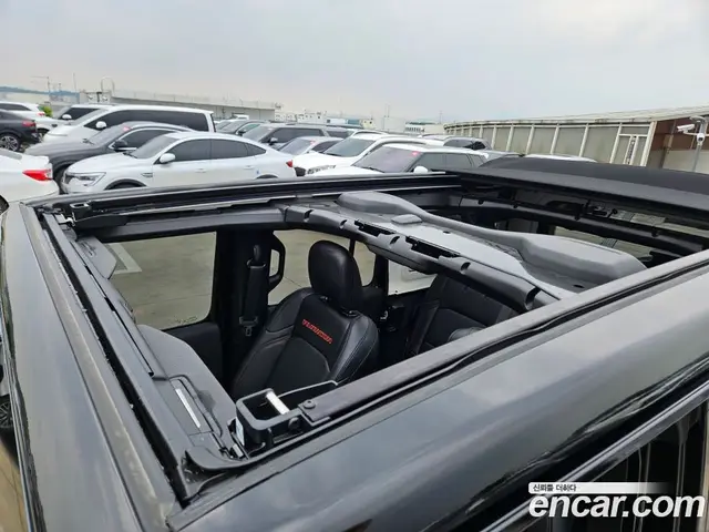 Jeep Wrangler 2024 2.0 автомат (гидро), миниатюра 12