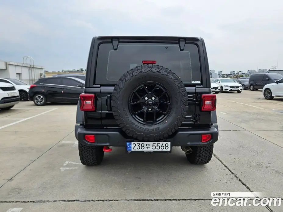 Jeep Wrangler 2024 2.0 автомат (гидро), фото 4 Jeep Wrangler 2024 2.0 автомат (гидро), фото 4