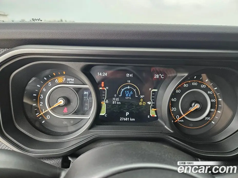 Jeep Wrangler 2024 2.0 автомат (гидро), фото 8 Jeep Wrangler 2024 2.0 автомат (гидро), фото 8