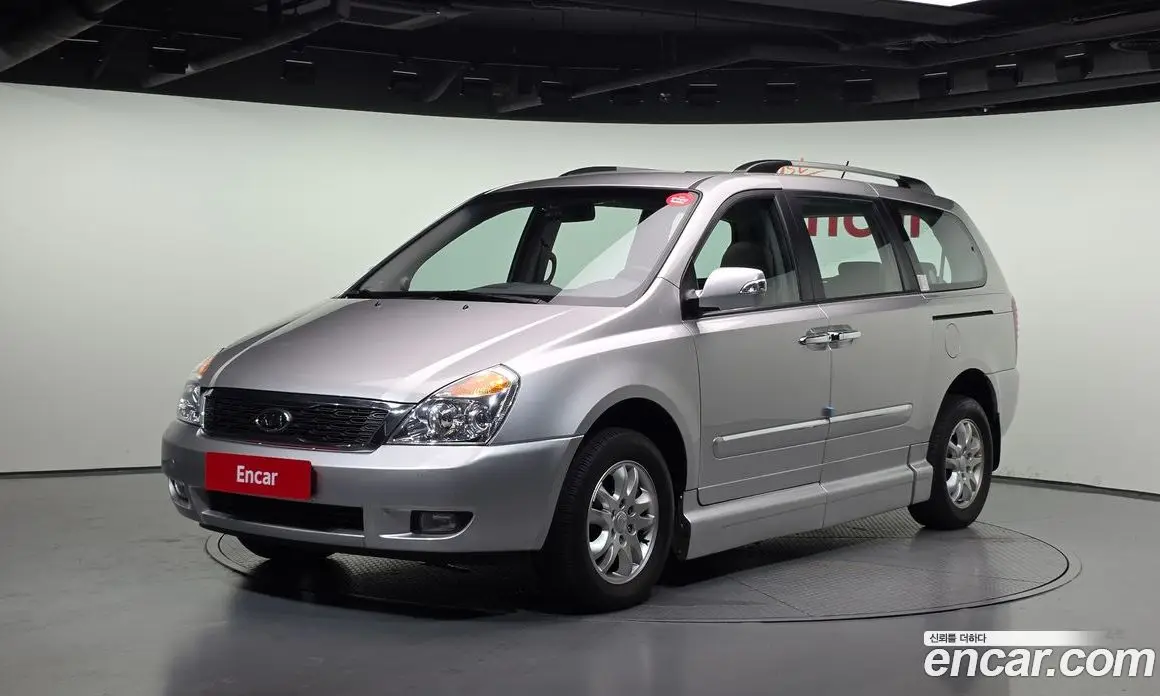 Kia Carnival 2011 2.2 автомат (гидро), фото 1 Kia Carnival 2011 2.2 автомат (гидро), фото 1