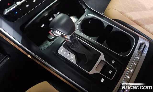 Kia Carnival 2023 2.2 автомат (гидро), миниатюра 12