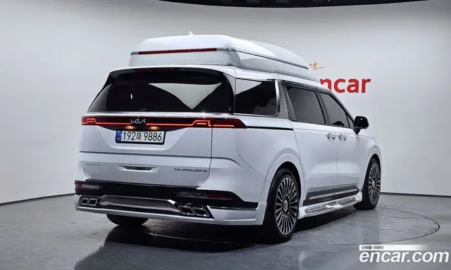 Kia Carnival 2023 3.5 автомат (гидро), миниатюра 1 Kia Carnival 2023 3.5 автомат (гидро), миниатюра 1