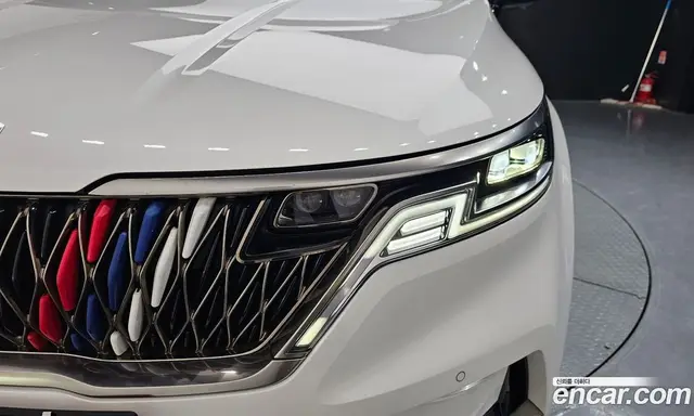 Kia Carnival 2023 3.5 автомат (гидро), миниатюра 7 Kia Carnival 2023 3.5 автомат (гидро), миниатюра 7