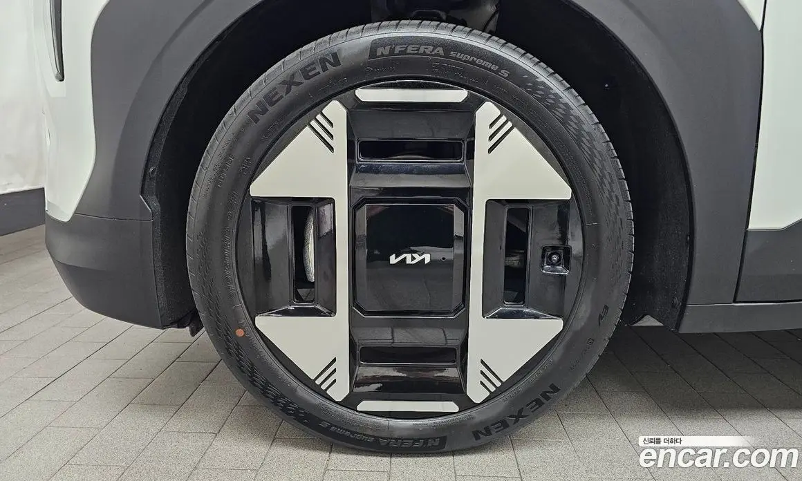 Kia EV3 2025 0.2 автомат (гидро), фото 4 Kia EV3 2025 0.2 автомат (гидро), фото 4